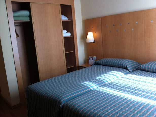 Imagen de la habitación del Hotel Monte Rozas. Foto 14