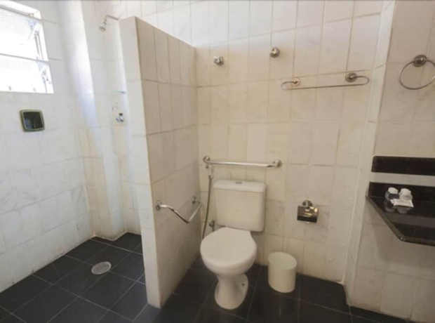 Imagen de la habitación del Hotel Monte Serrat. Foto 6