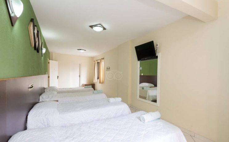 Imagen de la habitación del Hotel Monte Serrat. Foto 12