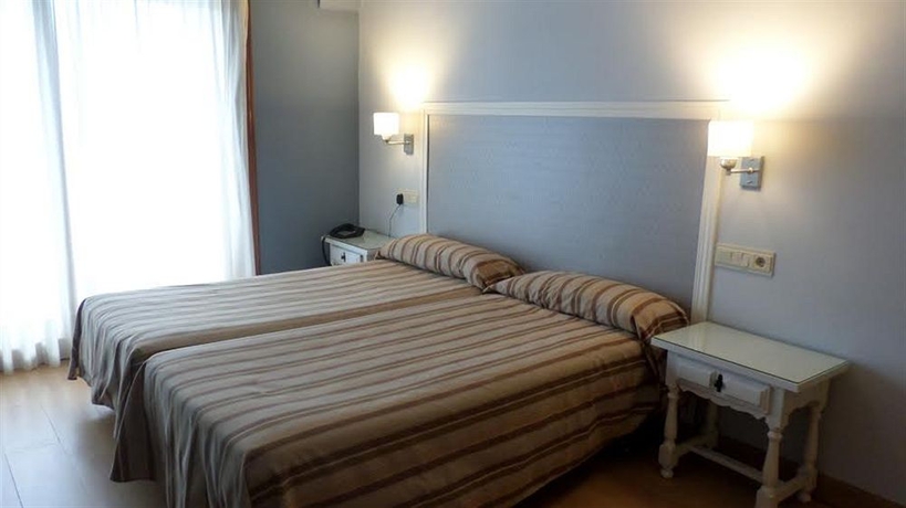 Imagen de la habitación del Hotel Monte Ulia. Foto 6