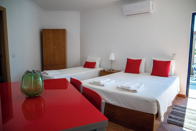 Imagen de la habitación del Hotel Monte da Eirinha. Foto 4