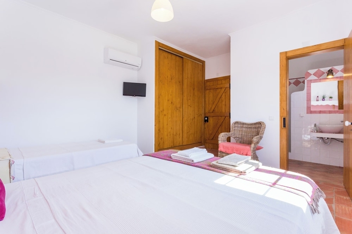 Imagen de la habitación del Hotel Monte da Eirinha. Foto 11
