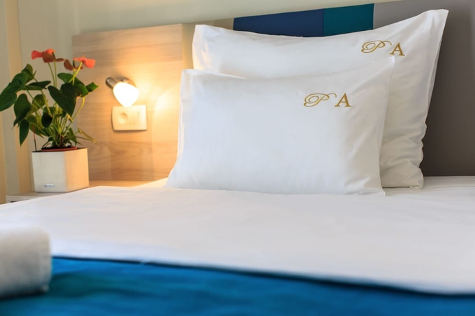 Imagen de la habitación del Hotel MonteBay Perla. Foto 7