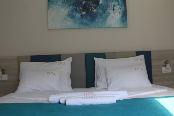 Imagen de la habitación del Hotel MonteBay Perla. Foto 8