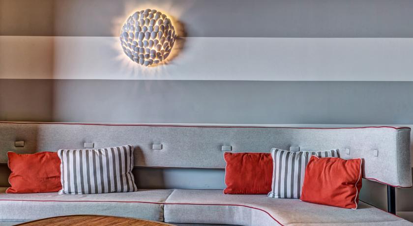 Imagen general del Hotel Monte-Carlo Beach. Foto 13