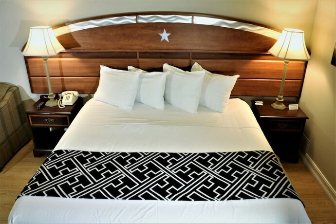 Imagen de la habitación del Hotel MonteCarlo, Kissimmee. Foto 15