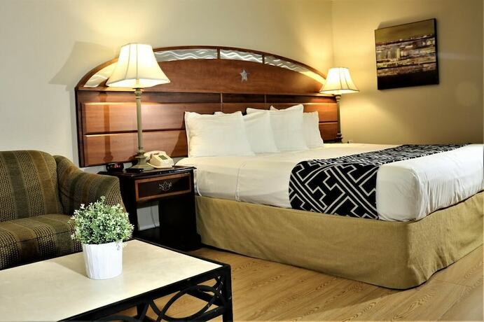Imagen de la habitación del Hotel MonteCarlo, Kissimmee. Foto 16