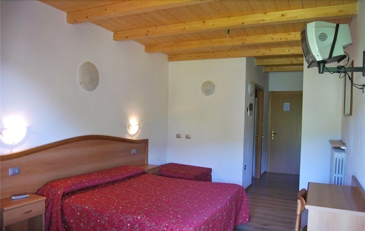 Imagen de la habitación del Hotel Montebaldina. Foto 13