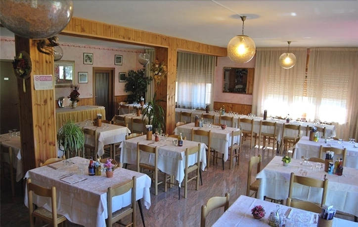 Imagen del bar/restaurante del Hotel Montebaldina. Foto 4