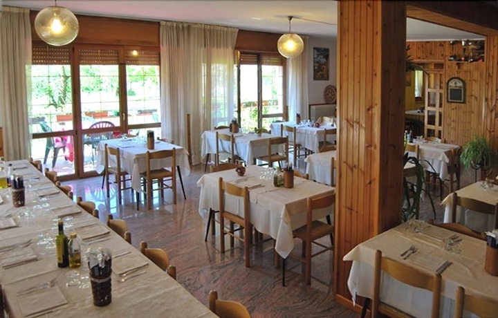 Imagen del bar/restaurante del Hotel Montebaldina. Foto 5