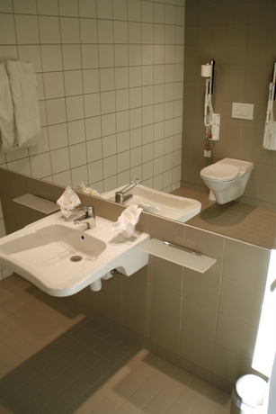 Imagen de la habitación del Hotel Montebello. Foto 5