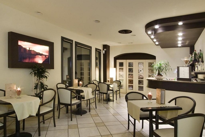 Imagen general del Hotel Montebello. Foto 10