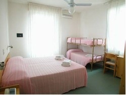 Imagen general del Hotel Montebello, Riccione. Foto 9