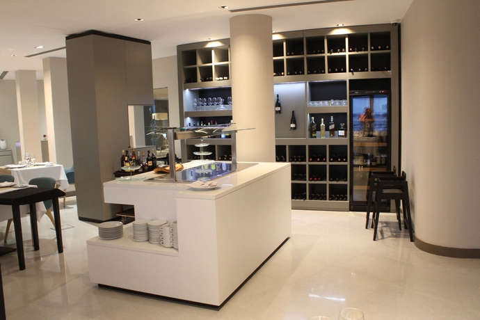 Imagen del bar/restaurante del Hotel Montebelo Girassol Maputo. Foto 3