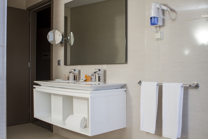 Imagen de la habitación del Hotel Montebelo Girassol Maputo. Foto 10