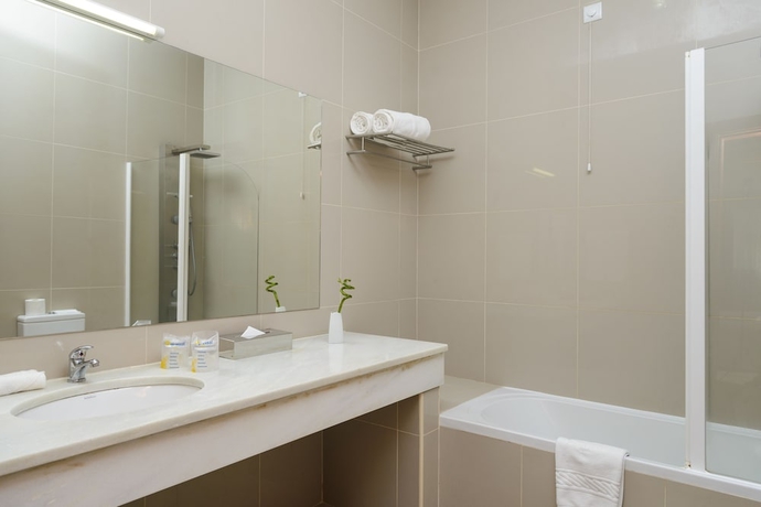 Imagen de la habitación del Hotel Montebelo Indy Maputo Congress. Foto 5