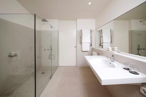 Imagen de la habitación del Hotel Montebelo Mosteiro De Alcobaça Historic. Foto 11