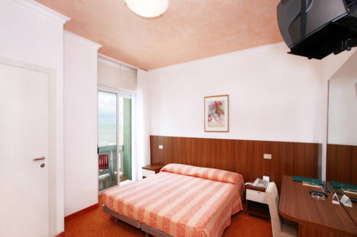 Imagen de la habitación del Hotel Montecarlo, Caorle. Foto 3