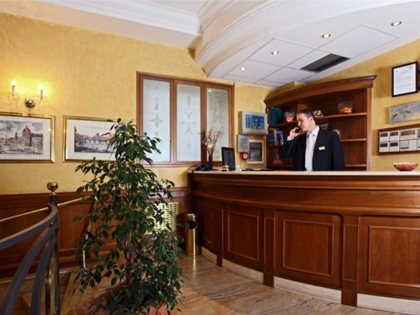 Imagen general del Hotel Montecarlo, Castro Pretorio. Foto 1