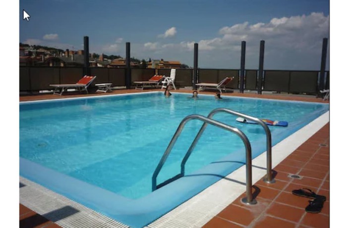 Imagen de la piscina del Hotel Montecarlo, Chianciano Terme. Foto 19