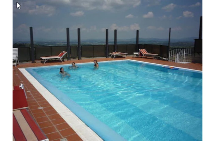 Imagen de la piscina del Hotel Montecarlo, Chianciano Terme. Foto 20