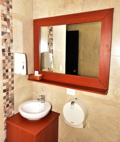 Imagen de la habitación del Hotel Montecarlo, Ibarra. Foto 9