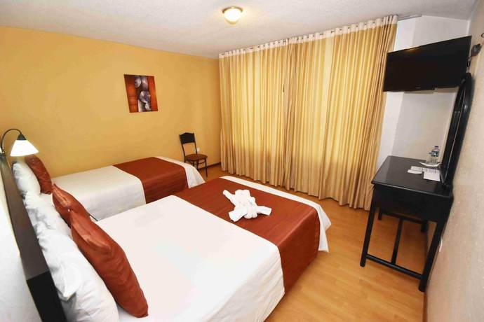 Imagen de la habitación del Hotel Montecarlo, Ibarra. Foto 13