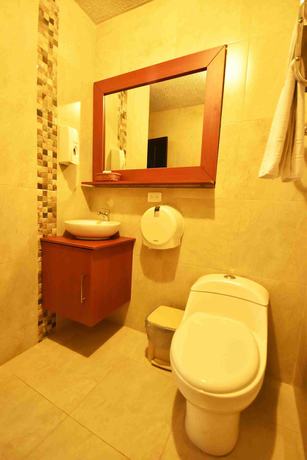 Imagen de la habitación del Hotel Montecarlo, Ibarra. Foto 16