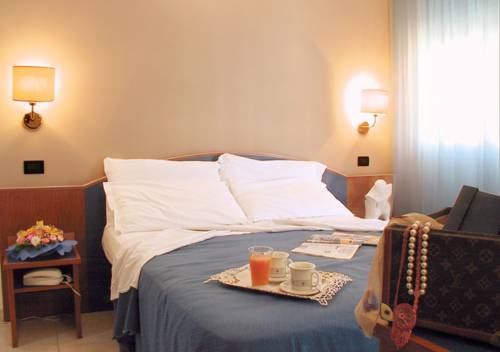 Imagen de la habitación del Hotel Montecarlo, Milano Marittima. Foto 6