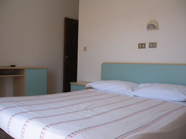 Imagen de la habitación del Hotel Montecarlo Nord. Foto 8