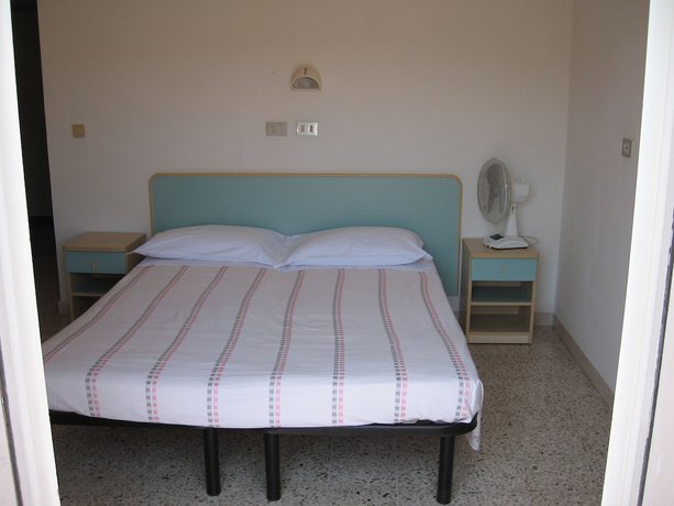Imagen de la habitación del Hotel Montecarlo Nord. Foto 10