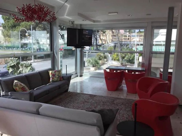 Imagen de los interiores del Hotel Montecarlo, Riccione. Foto 20
