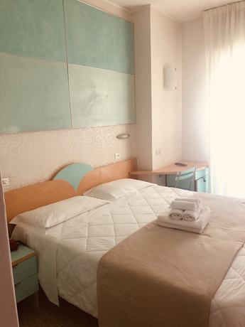 Imagen de la habitación del Hotel Montecarlo, Riccione. Foto 18