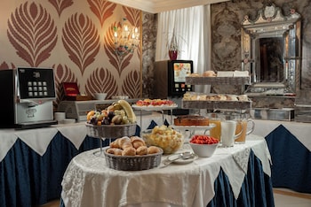 Imagen del bar/restaurante del Hotel Montecarlo, Venecia. Foto 3