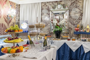 Imagen del bar/restaurante del Hotel Montecarlo, Venecia. Foto 4