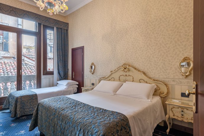 Imagen de la habitación del Hotel Montecarlo, Venecia. Foto 21