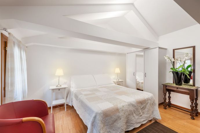 Imagen de la habitación del Hotel Montecarlo, Venecia. Foto 28