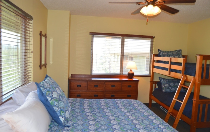 Imagen de la habitación del Hotel Montecito Sequoia Lodge. Foto 15