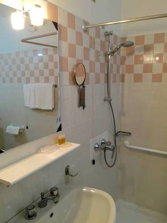 Imagen de la habitación del Hotel Montecodeno. Foto 4