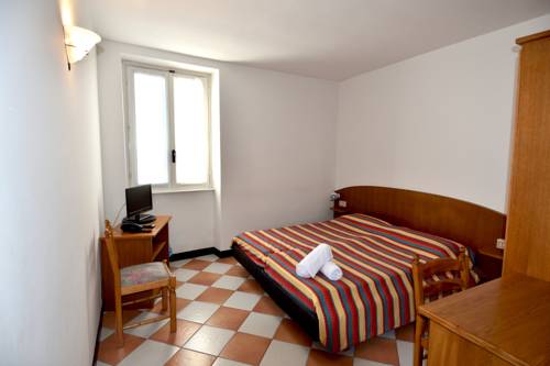 Imagen de la habitación del Hotel Montecodeno. Foto 5