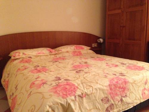 Imagen de la habitación del Hotel Montecodeno. Foto 9