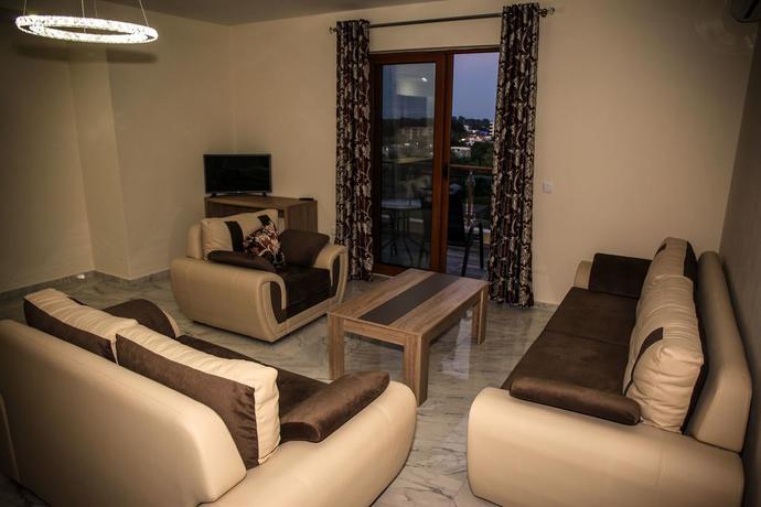 Imagen de los interiores del Hotel Montefila. Foto 16