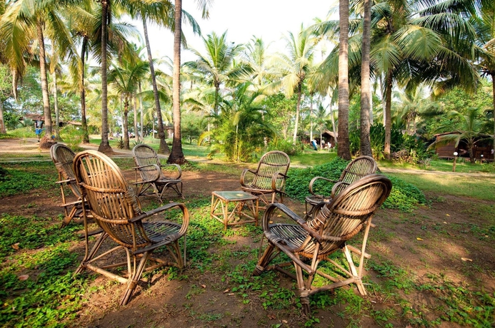 Imagen de los exteriores del Hotel Montego Bay Beach Village. Foto 11