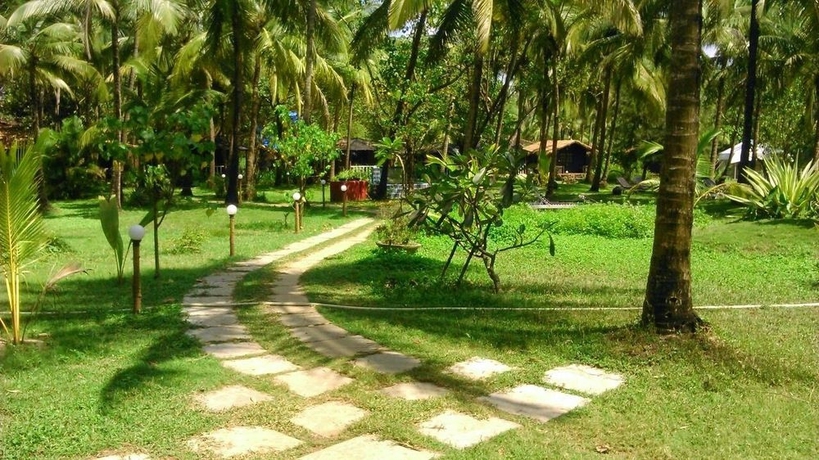 Imagen de los exteriores del Hotel Montego Bay Beach Village. Foto 12