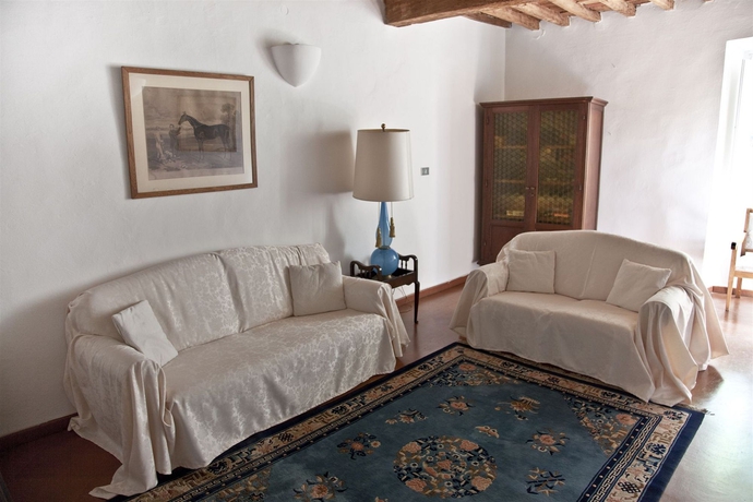 Imagen de los interiores del Hotel Montelucci Country Resort and Agriturismo Di Charme. Foto 15