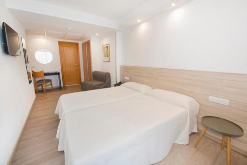 Imagen general del Hotel Montemar, Benidorm - Playa Poniente. Foto 4