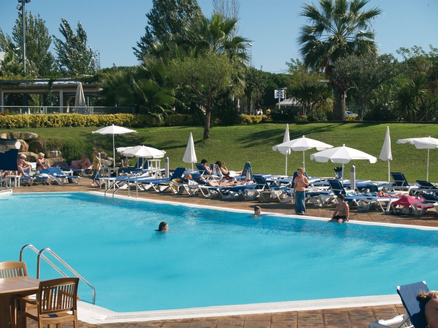 Imagen de la piscina del Hotel Montemar Maritim. Foto 12