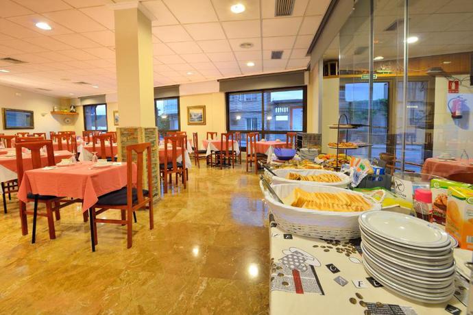 Imagen del bar/restaurante del Hotel Montemar, O Grove. Foto 2