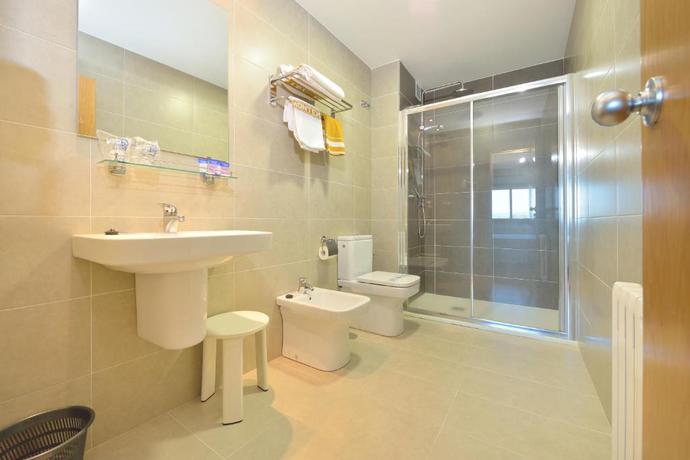 Imagen de la habitación del Hotel Montemar, O Grove. Foto 13