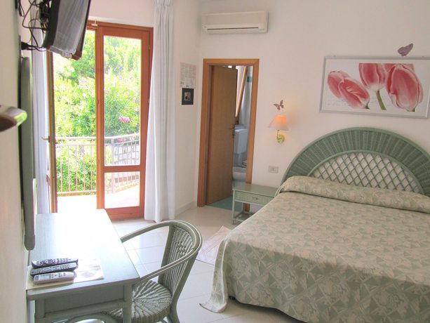 Imagen de la habitación del Hotel Montemerlo, Campo nell'Elba. Foto 9